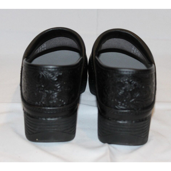 Dansko Professional Women's Black Tooled Filigree Leather Clogs US 11 NEW - Picture 7 of 7